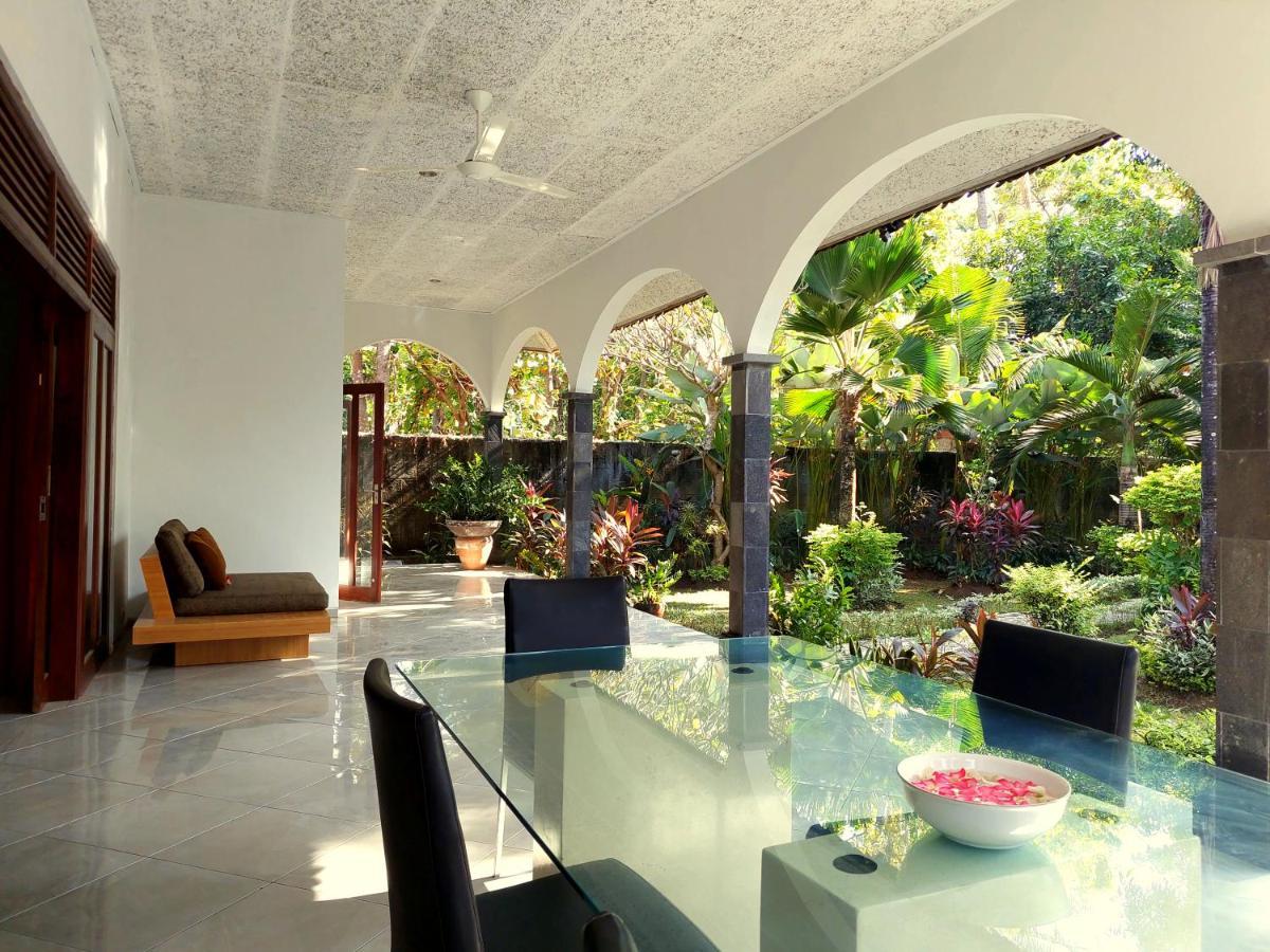 Villa Kelapa Lovina  Exterior photo