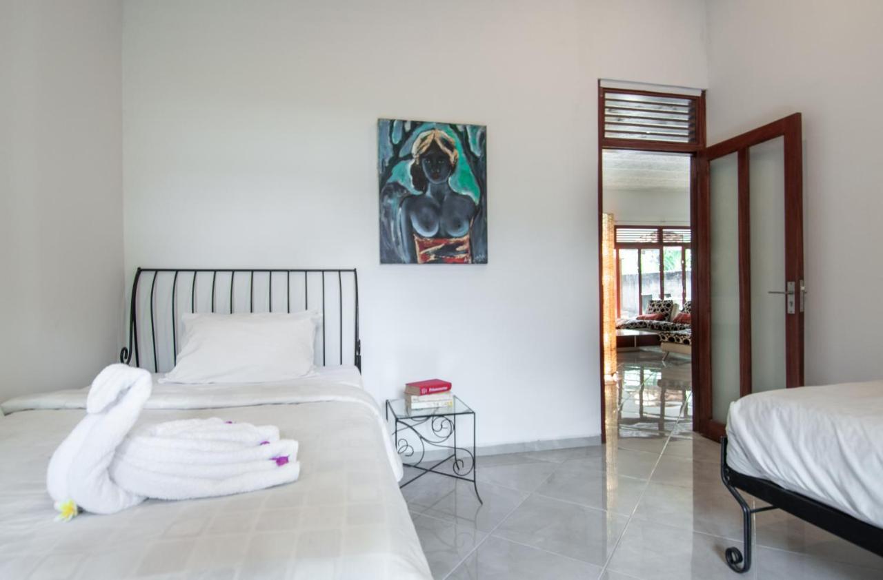 Villa Kelapa Lovina  Exterior photo